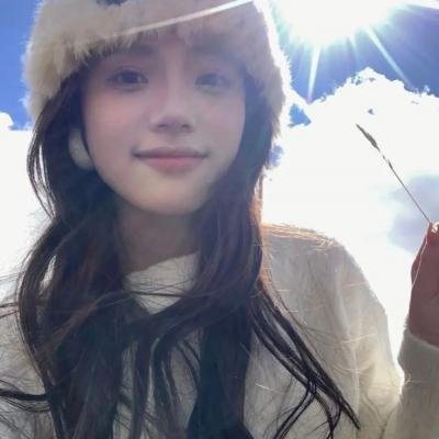 夜里三个错愕的人 海报